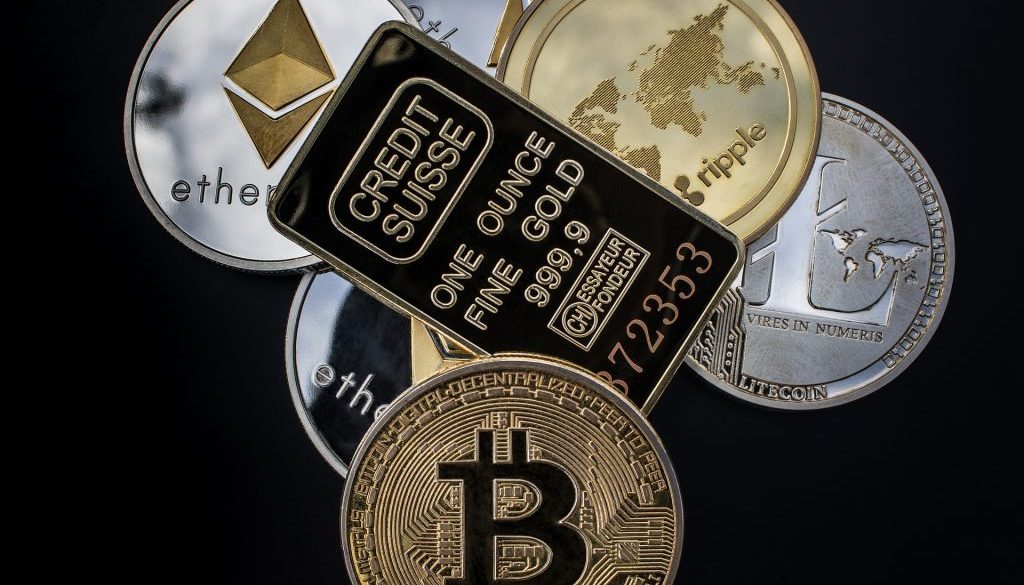 złoto, bitcoin, kryptowaluty, sztabka, moneta, srebro